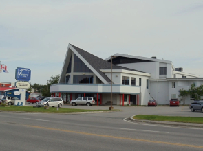 Albatross Hotel