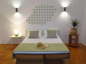 Holiday House With sea View, Outdoor Pool and Free Private Parking