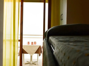 Hotel Embassy Pesaro