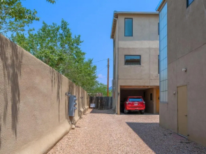 Skyview - Gorgeous Views From The Railyard