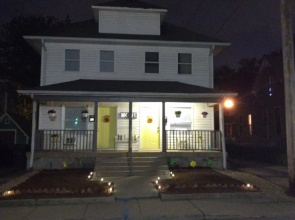 Beautiful Downtown Indy Guest Homes