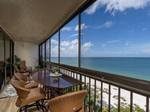 Welcome To Ambassador # 905 Penthouse 2 Bedroom Condo by RedAwning