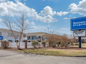Rodeway Inn & Suites Rehoboth Beach