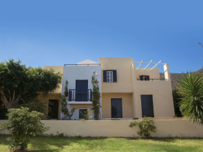 Sundance Apartments and Suites