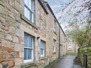 Host Stay Dodds Lane