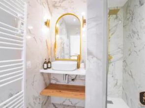 Luxurious Suite With Jacuzzi In Normandy
