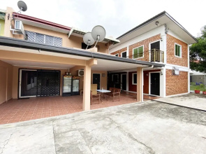 OYO 90217 Classic Homestay Keningau