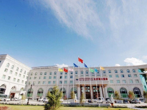Lhasa Manasarovar Hotel