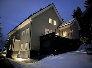 Hillside No. 18