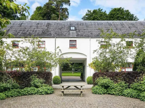 Old Stable Mews Castle Leslie