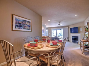 Luxe Lakeside Regatta Bay Getaway w/ Pool Access!
