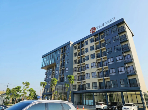 The Way Hotel Banpong