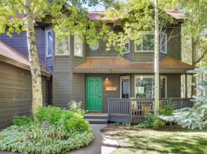 Walk to Main St: Frisco Home w/ Hot Tub & Deck!