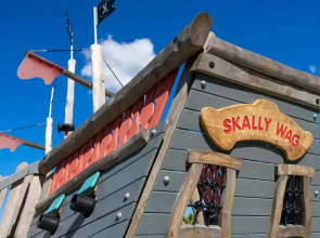 Stunning 5 Bd w Pool Storey Lake Resort 2653