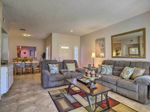 Palm Desert Country Club Home w/ Pool Access!