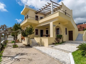 Traditional Cretan House with view to the Libyan sea