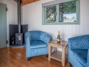 Rosemary - 1 Bedroom - Amroth