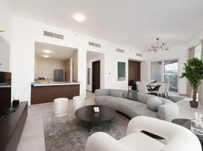 Maison Privee - Elegant and Panoramic Sea View Apt on Al Reem Island