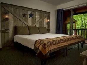 Twin Lakes Camp Resort