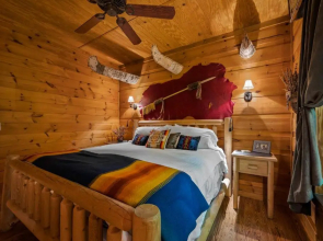 Dreamy Cabin & Outdoor Oasis! Mins to Nat'l Park!