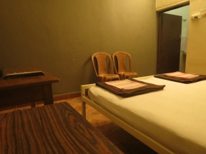 Shelton Guest House