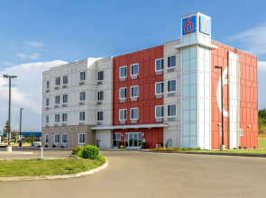 Motel 6 Swift Current, SK
