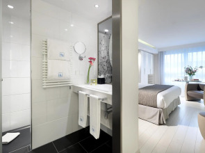 Eurostars Book Hotel