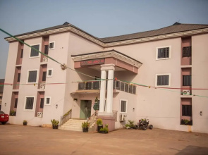 Delano Hotel And Suites