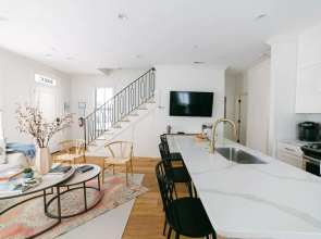 Guesthouse Charleston WEST 242 B and C