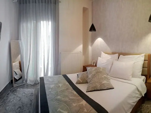 Alpinia Deluxe Apt Must