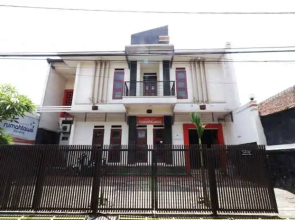 Rumah Tawa Guesthouse 1