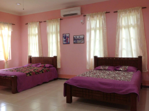 Kapal Terbang Guest House