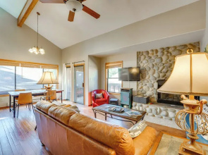 3 Blocks to Angel Fire Resort: Kid-friendly Condo
