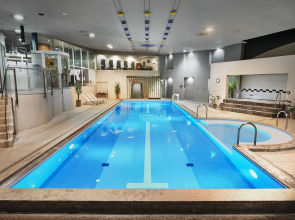 Hotel New Otani Tokyo, The Main