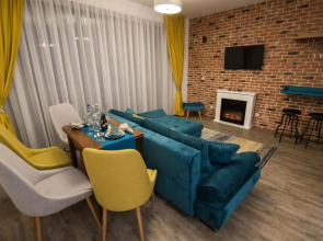 Chic Studio Silver Mountain