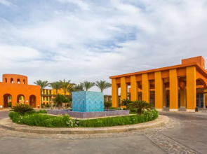 Strand Beach Resort