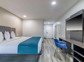 Studio 6 Suites Brenham, TX
