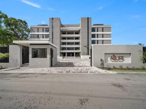 Allure 501 3 Bedroom Apts