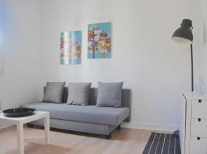 Longchamp Apartment
