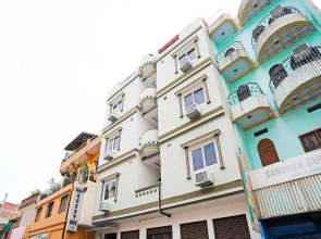 OYO 74707 Balaji Inn