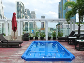 Отель FuramaXclusive Asoke Hotel