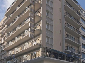 Hotel Triton