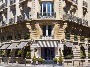 Le Dokhan’s Paris Arc de Triomphe, a Tribute Portfolio Hotel
