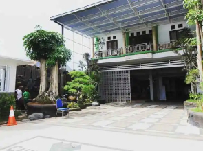 Cahaya Berlian Hotel