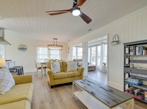 Holden Beach Home on Intracoastal Waterway Canal!