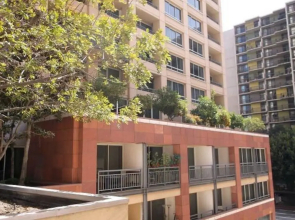 Los Angeles Apartments by Barsala