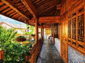 Tourist Courtyard Hotel