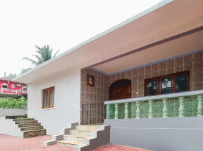 OYO 15529 Home Decent 2BHK Candolim