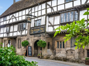 The George Inn & The Plaine