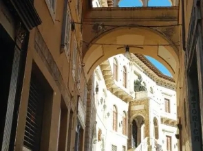 MarcheAmore - Stanze della Contessa, Luxury Flat with private courtyard